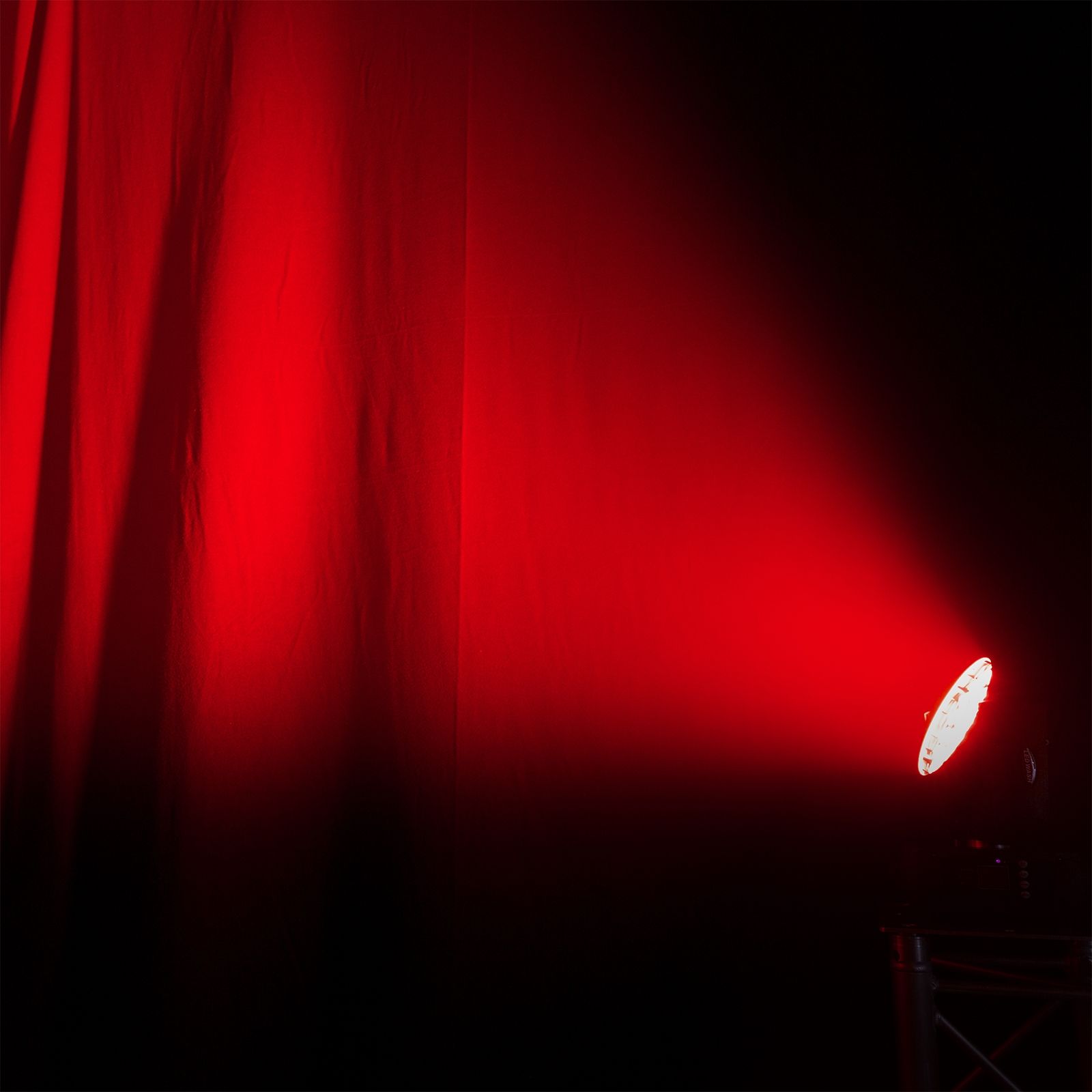 Fuze2812 LED Wash Moving Head with Zoom