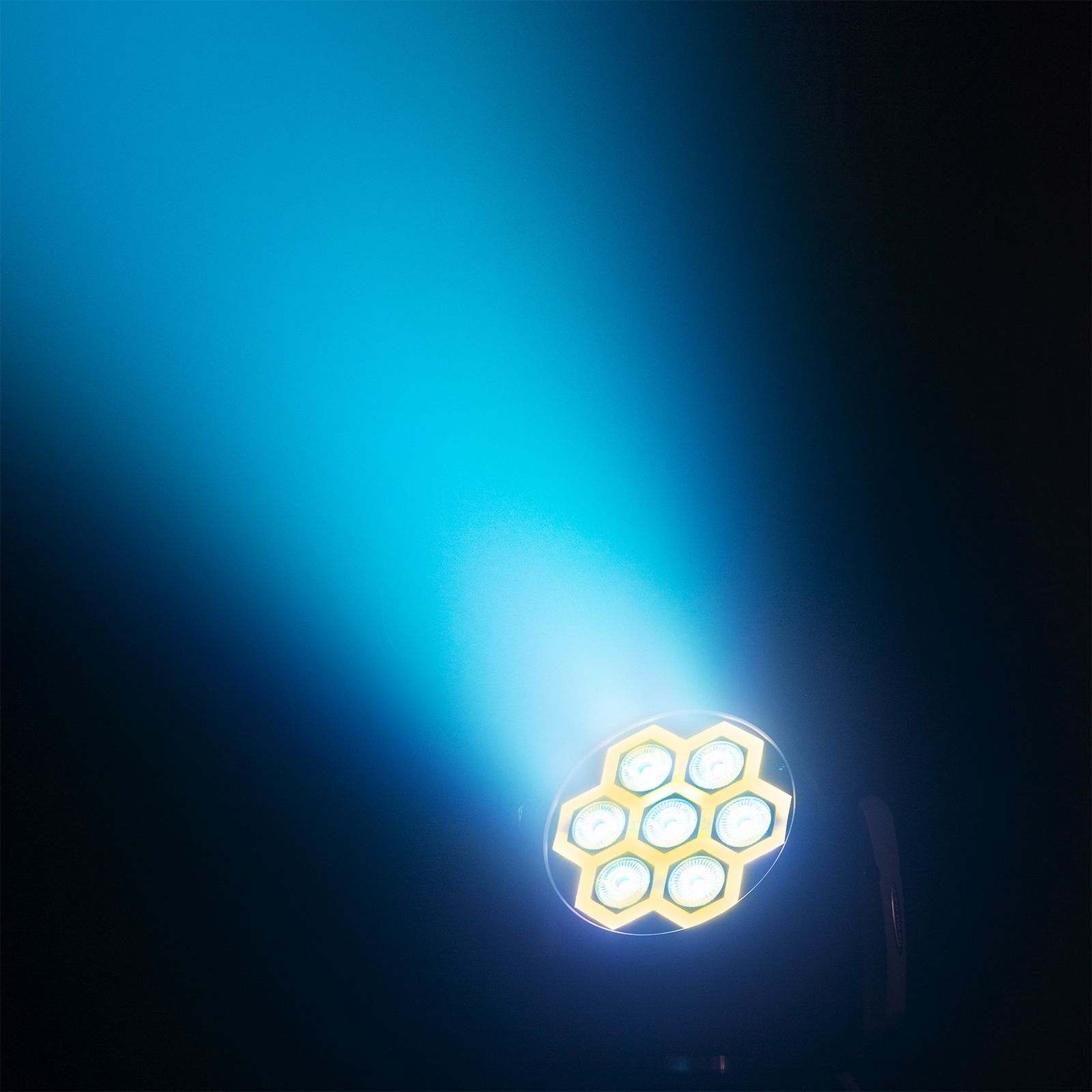 Fuze712 LED Wash Moving Head with SMD Effect