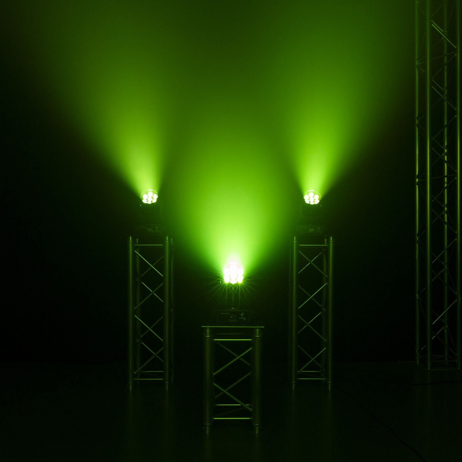 Cobra 720 LED Wash Moving Head with Zoom