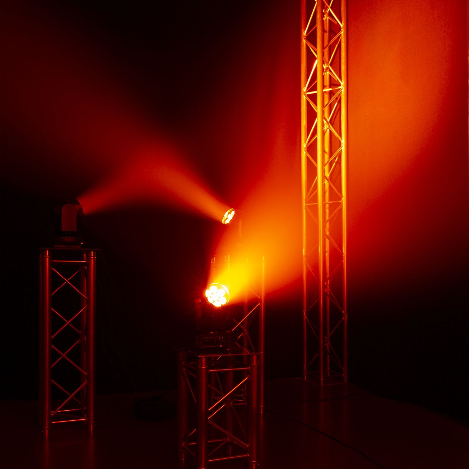 Cobra 720 LED Wash Moving Head with Zoom