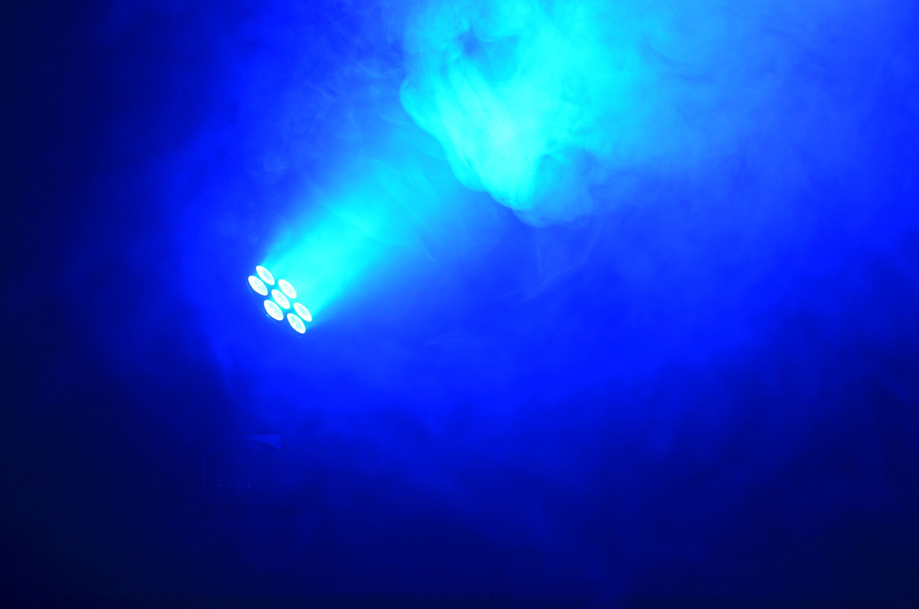 MHL74 LED Wash Moving Head 7x10W White