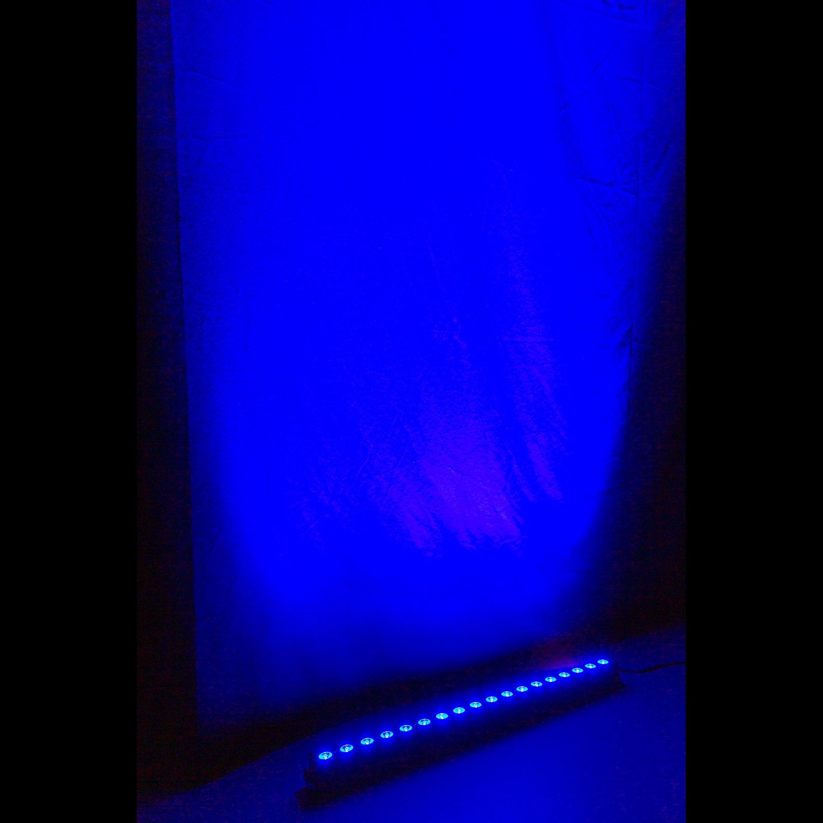 LCB183 LED Bar 18x 3W RGB