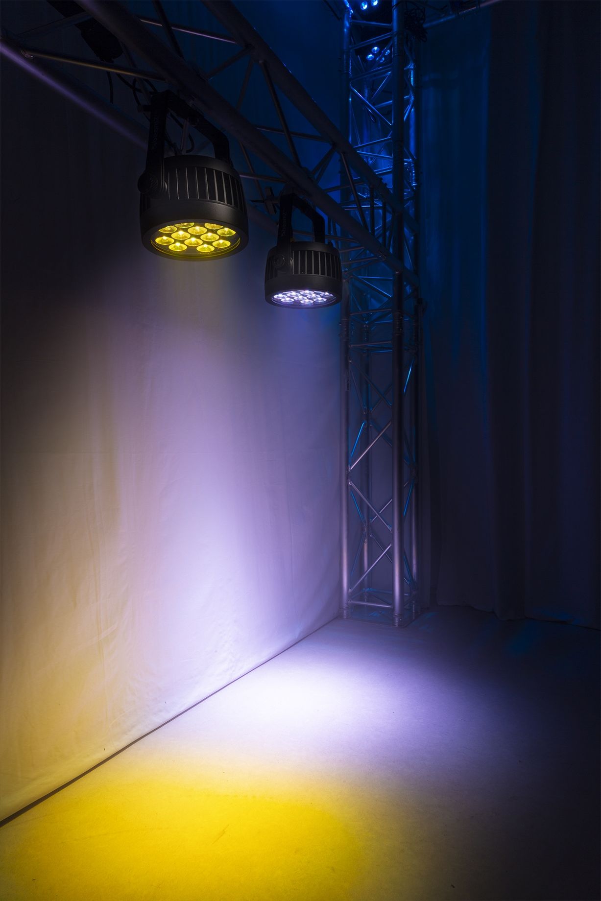 BWA532 Aluminium IP65 LED PAR 12x 12W 4-in-1