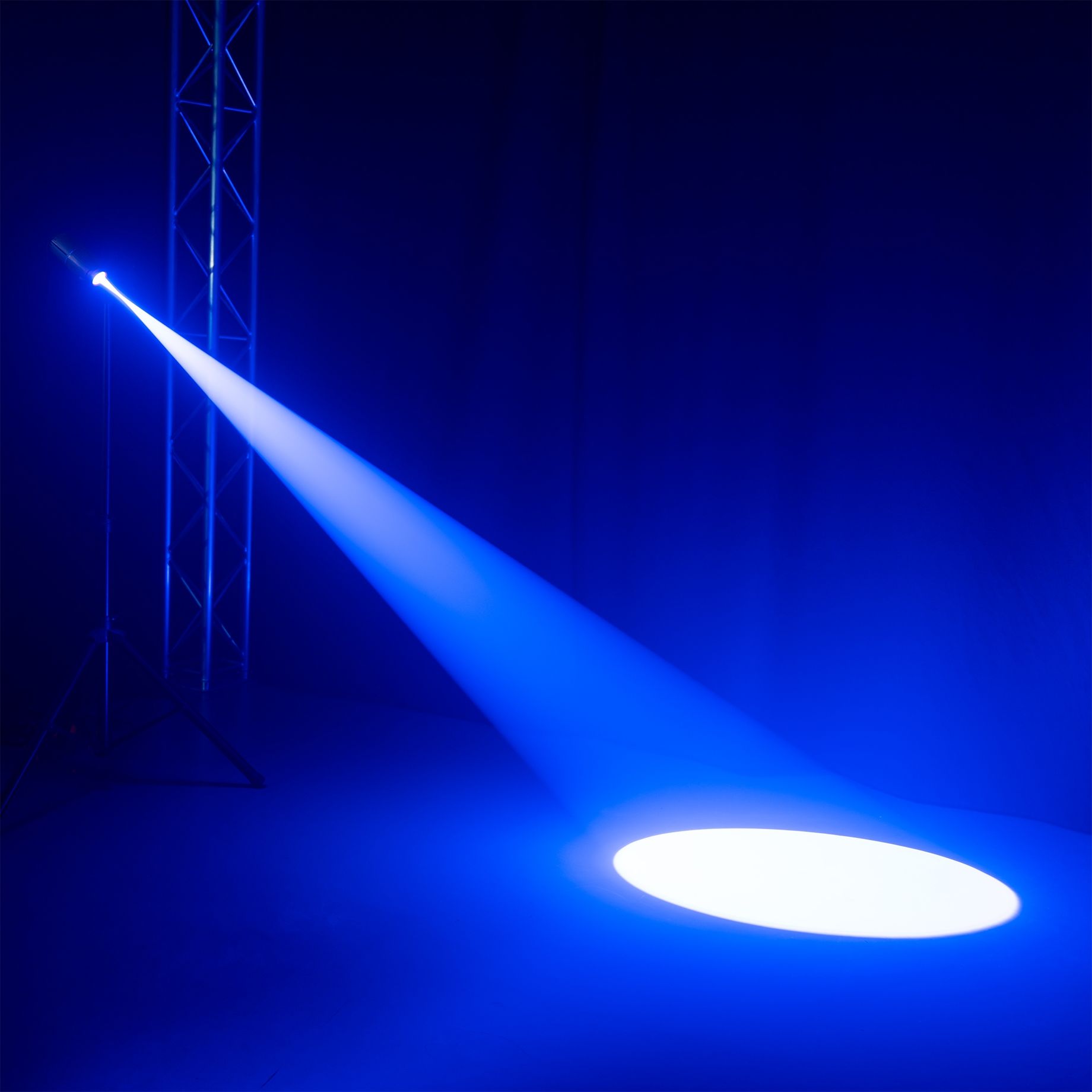 PSZ18W LED Pin Spot 18W RGBW with Zoom