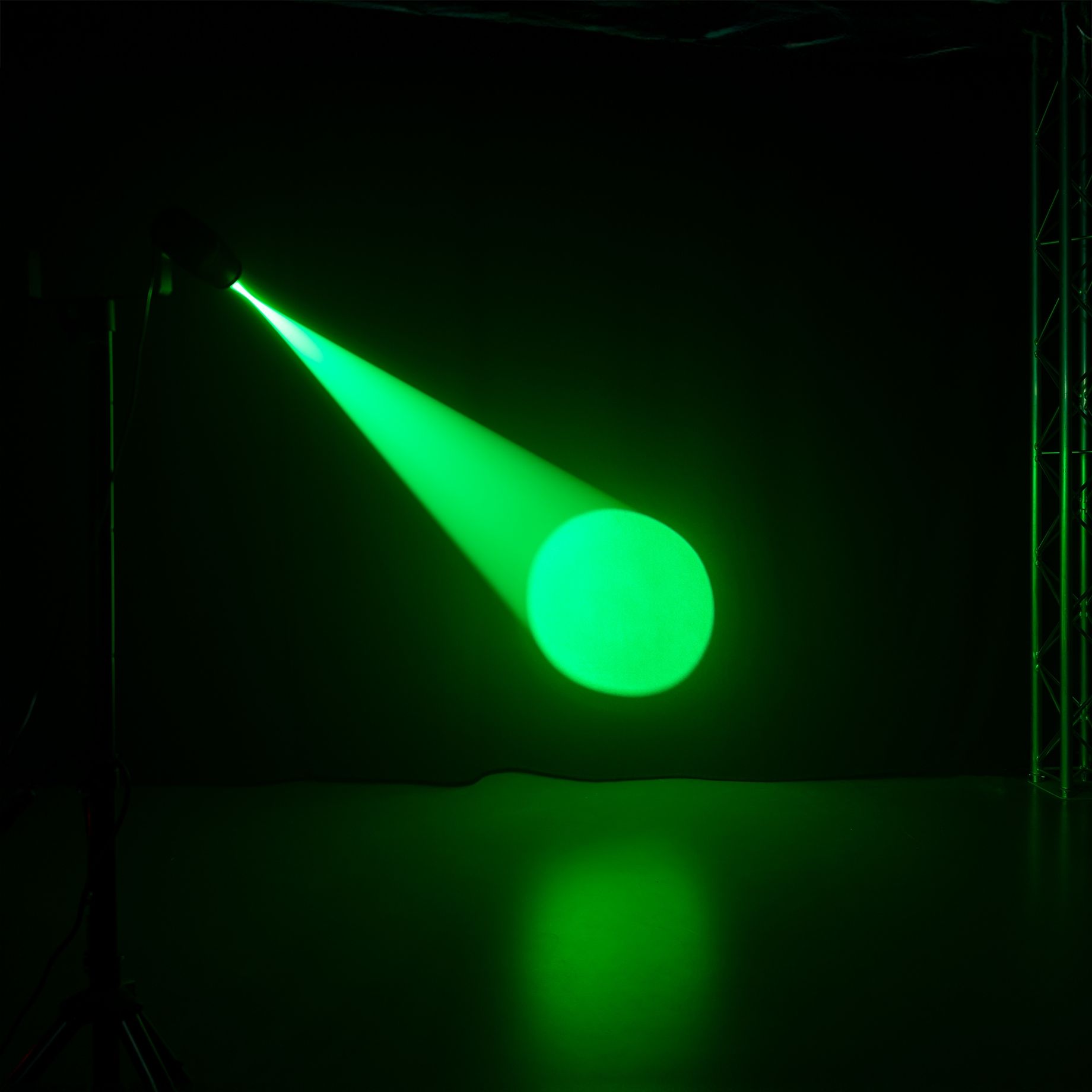 PSZ18W LED Pin Spot 18W RGBW with Zoom