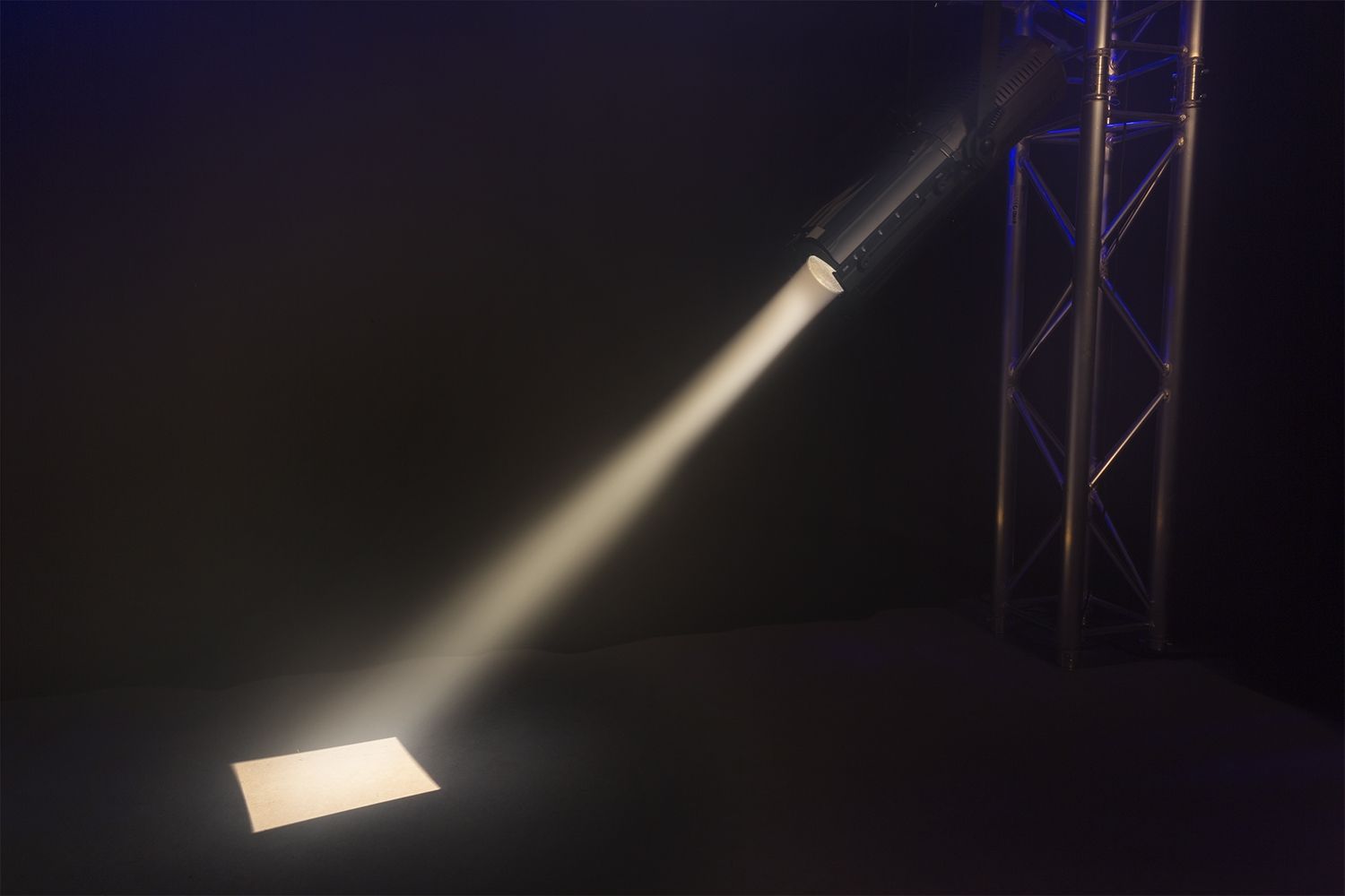 BTS300Z LED Profile Spot Zoom 300W Warm White