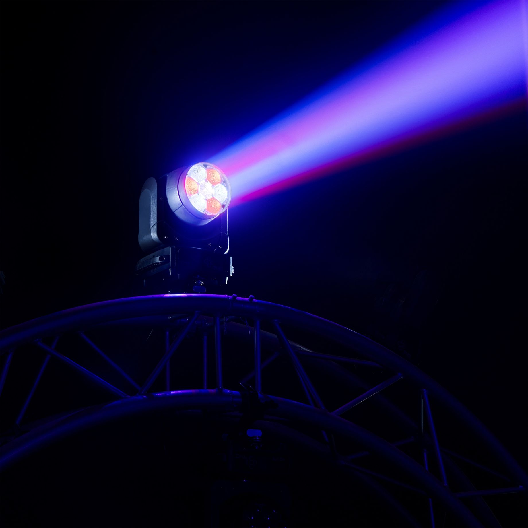 IGNITE740 LED Wash Moving Head with Zoom
