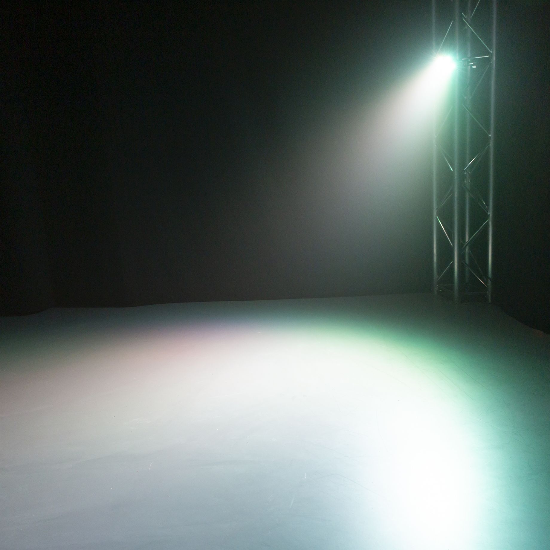 PLP10 Battery Party Par 6x 2W RGB