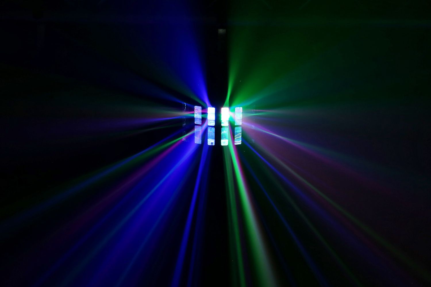 Magic1 Derby with strobe