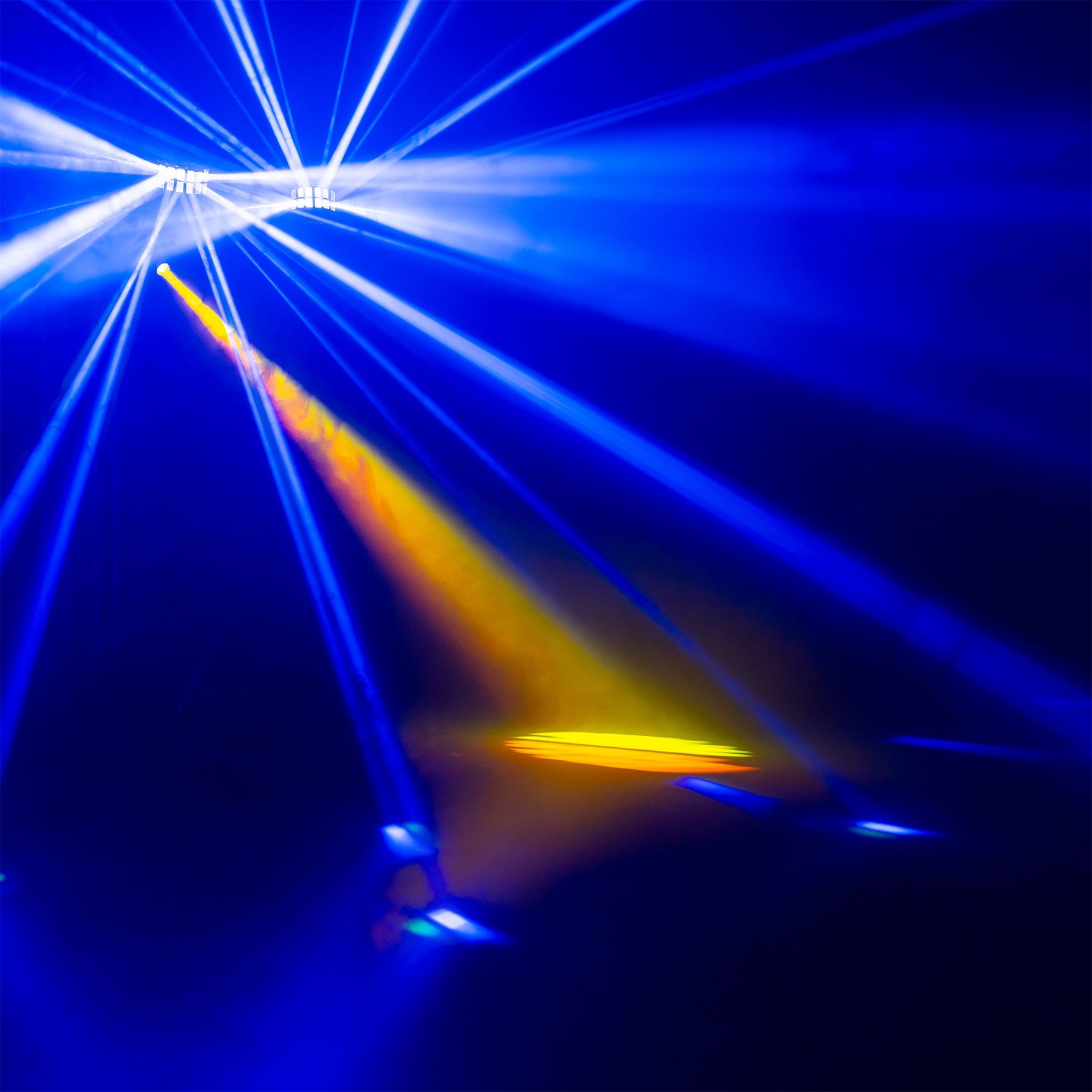 ShowBar GO Glow with Moving Heads, Derby, Par and Strobe Effects