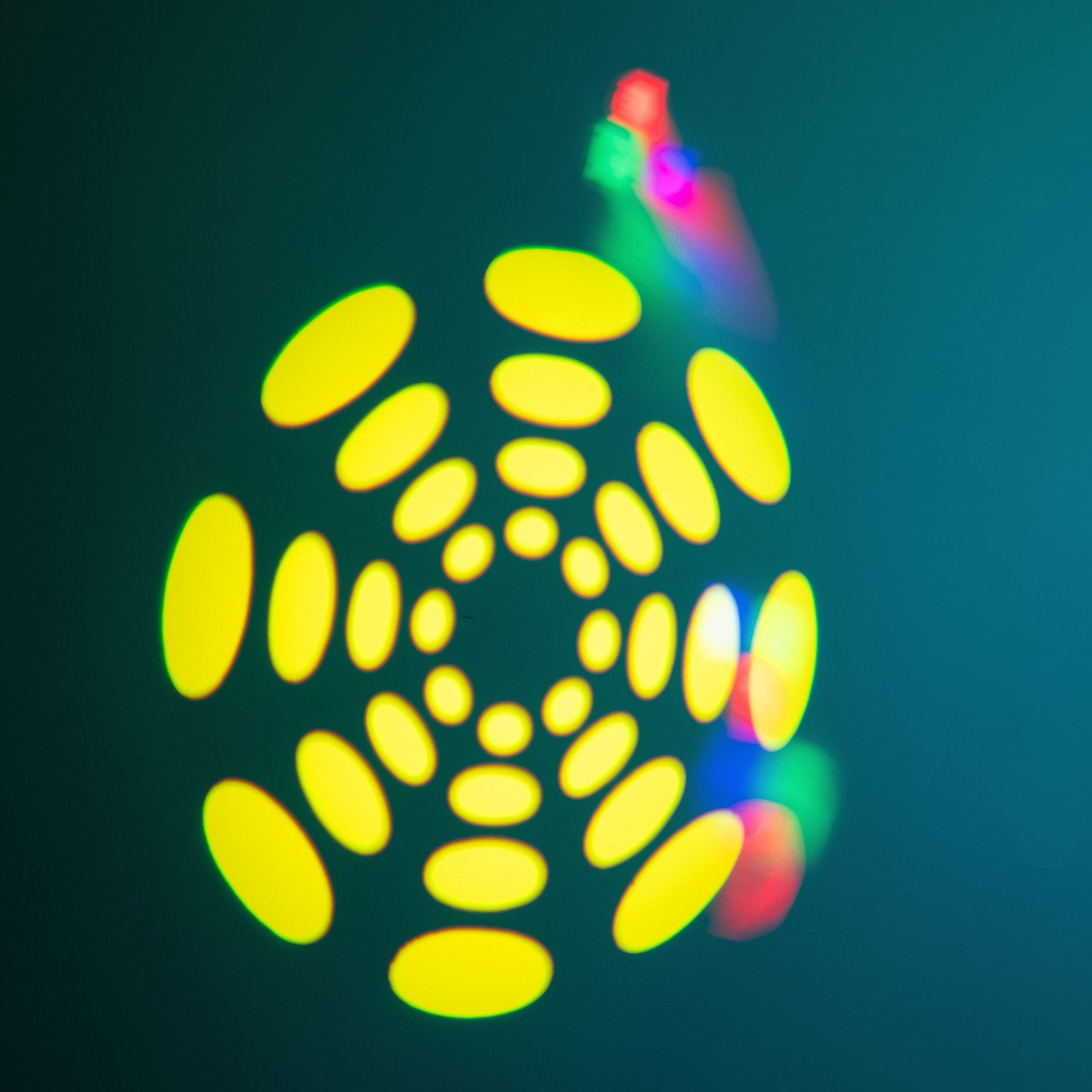 ShowBar GO Glow with Moving Heads, Derby, Par and Strobe Effects