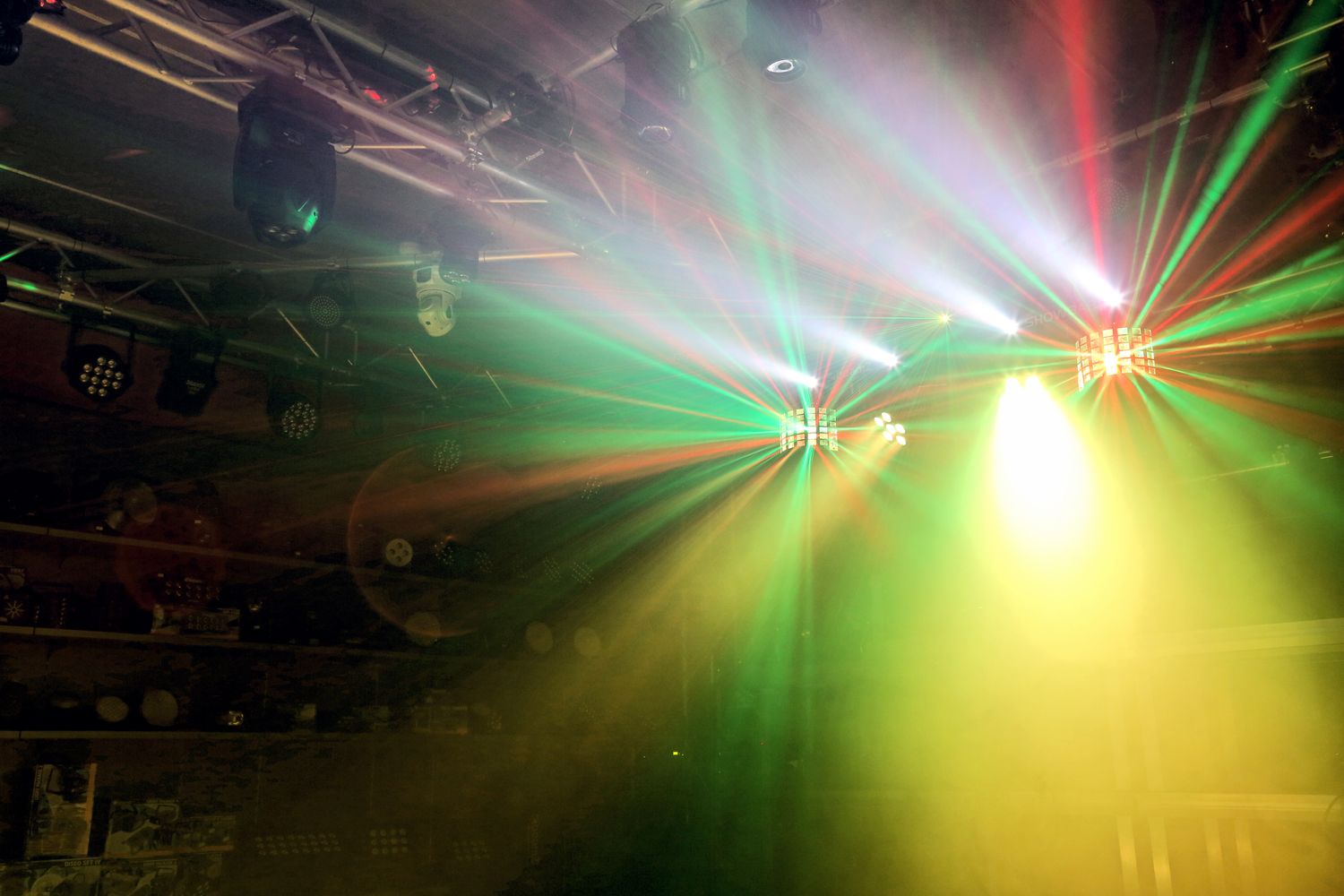 SHOWBAR with PAR, Butterfly, Laser and Strobe effects