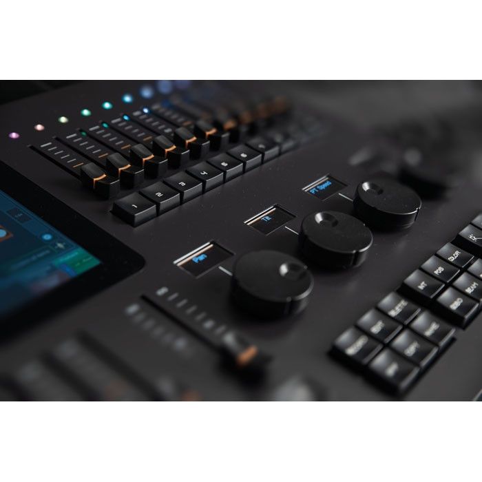 LAMPY 20 2U Two Universe 20-fader DMX console