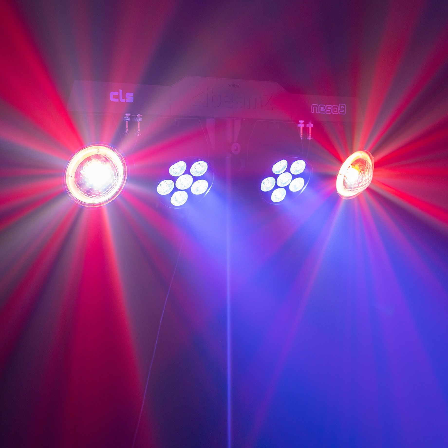 CLS Party Bar Neso9 with 2x LED Par and 2x Jelly Moon