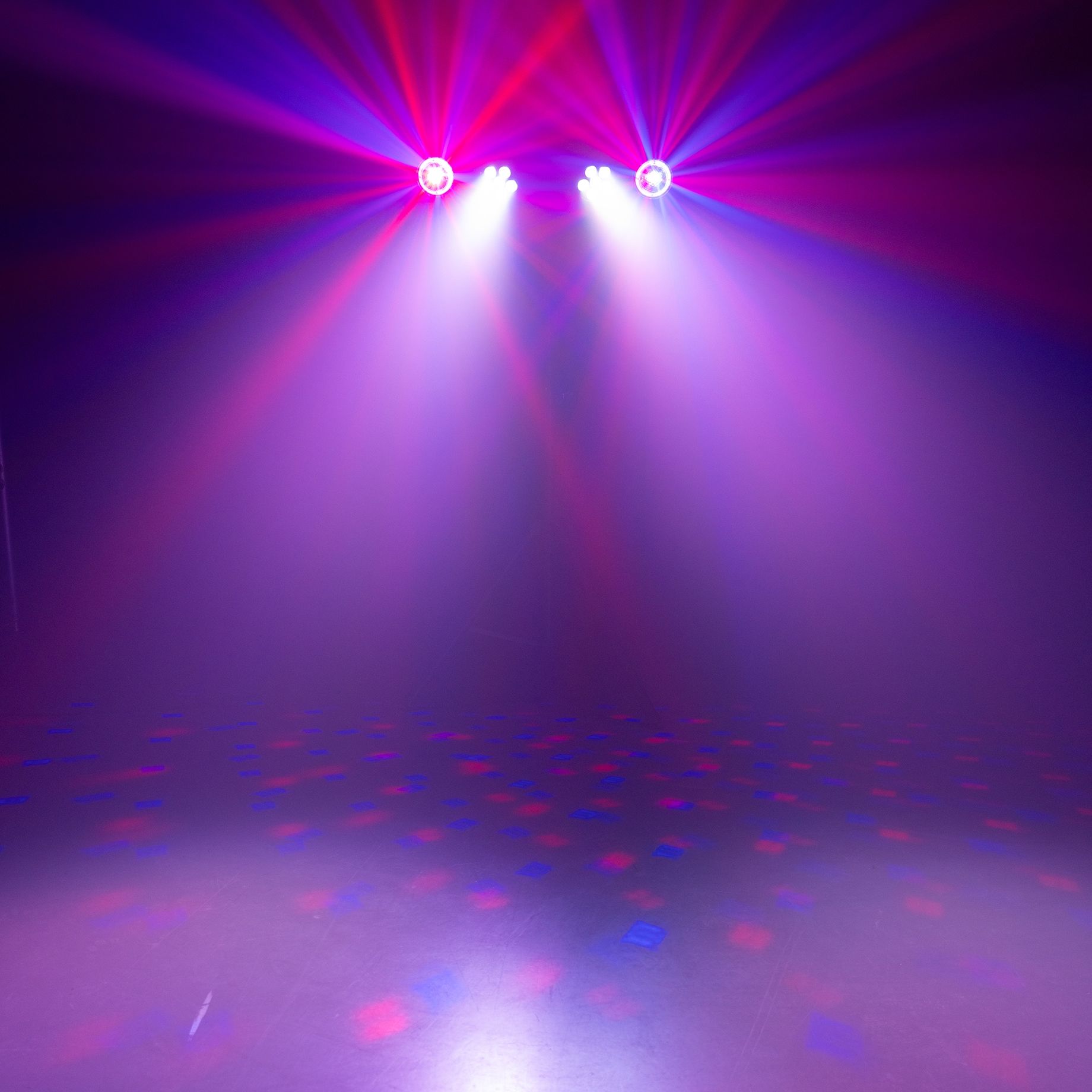 CLS Party Bar Neso9 with 2x LED Par and 2x Jelly Moon