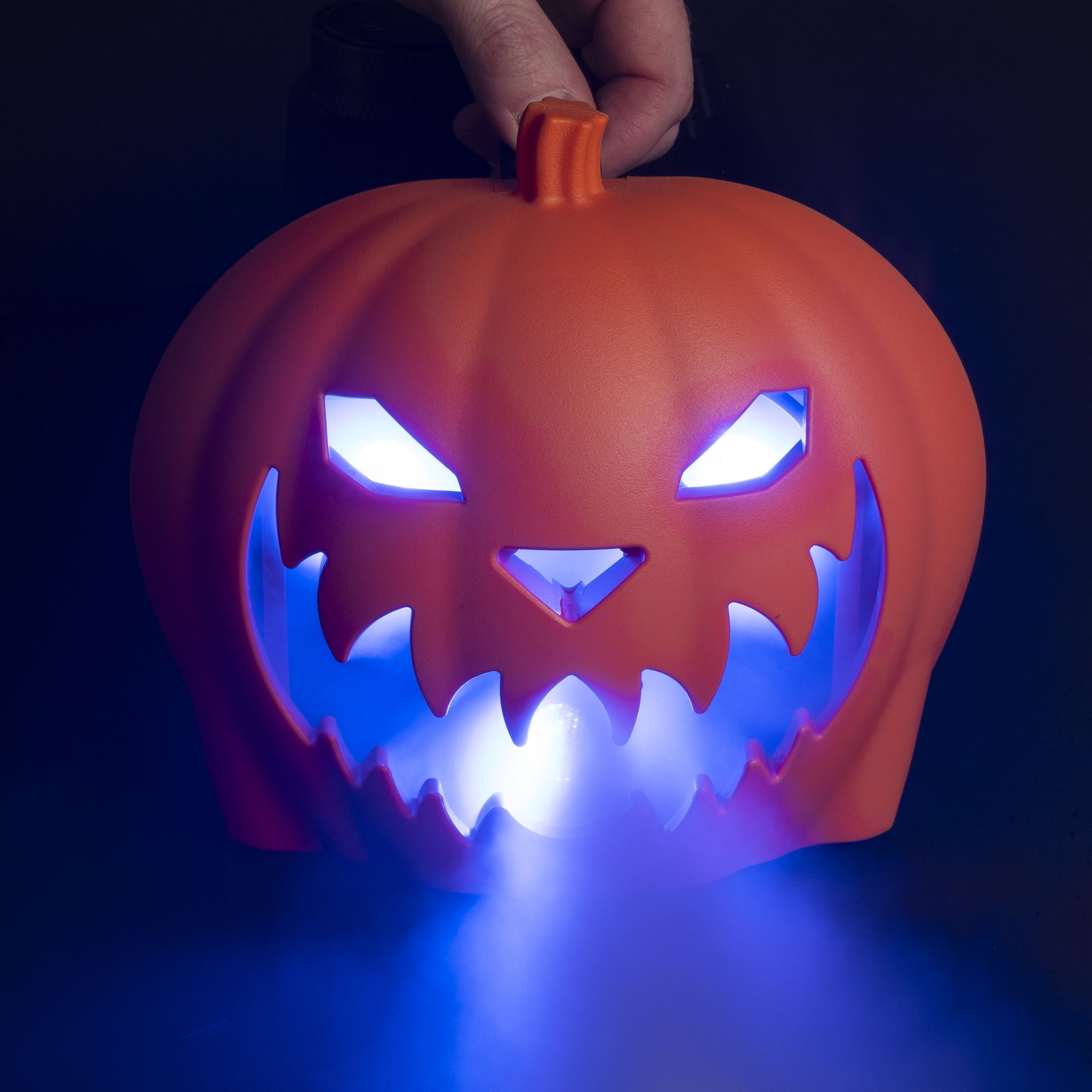 Pumpkin Head with Smoke Machine