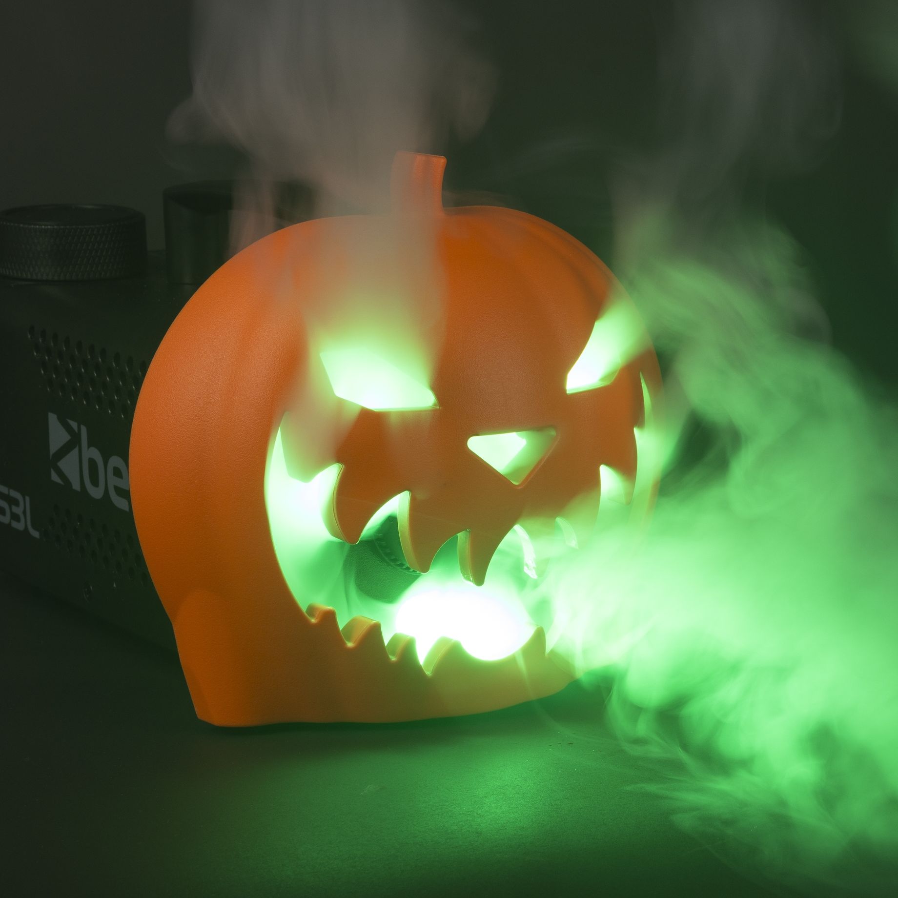 Pumpkin Head with Smoke Machine